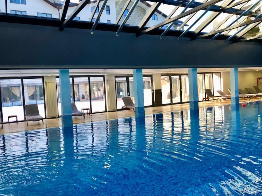 Luxury Penthouse With A Lavish Spa And 2 En-Suite Bedrooms Bansko Dış mekan fotoğraf